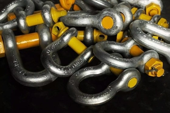 Durabilidade a longo prazo Ferramentas e acessórios galvanizados Capacidade de carga 2x limite de carga de trabalho Faixa de peso 0,22-318 kg