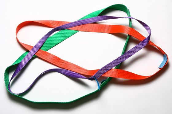 Sling de poliéster certificado para elevação de guindastes com certificação de ensaio de tração antes da entrega